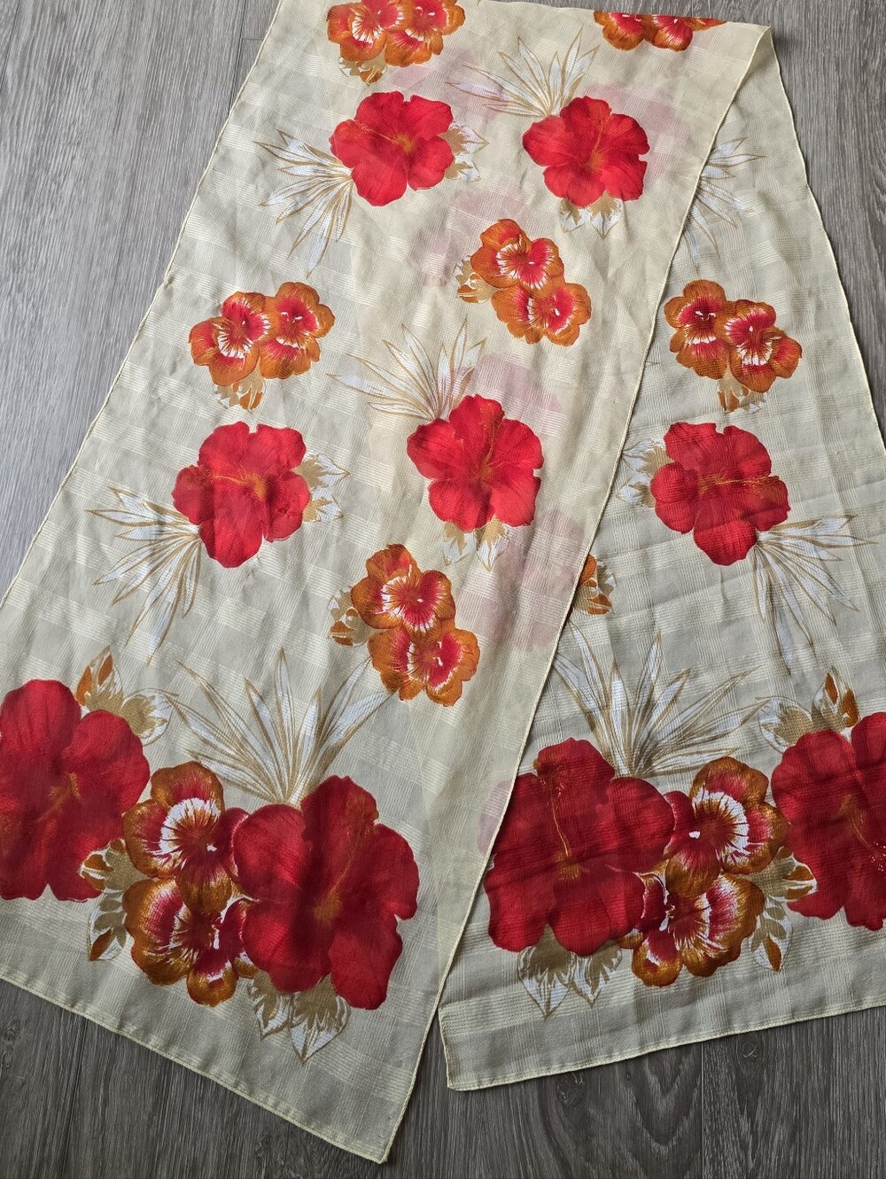 Liz Claiborne Oblong Chiffon Scarf Red Hibiscus Floral Cream Made Italy 60x14